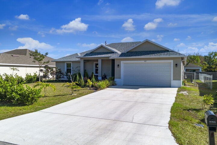 Property Photo:  4037 SW McIntosh Street  FL 34953 