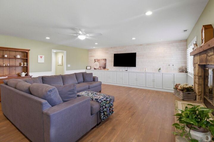 Property Photo:  1959 Playa Street  CA 94403 