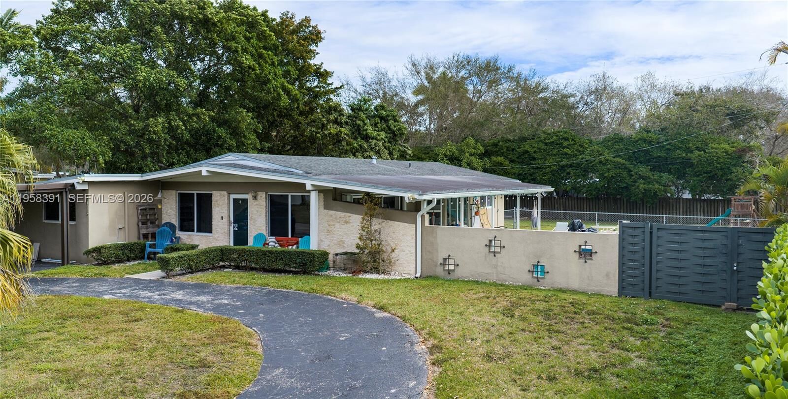 Property Photo:  12415 SW 93rd Ct  FL 33176 