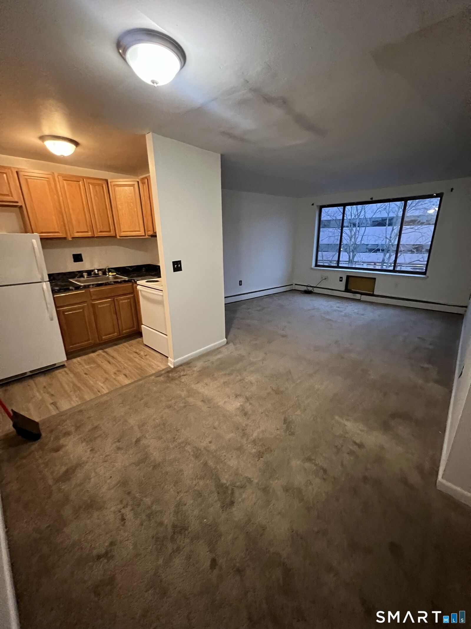 Property Photo:  16 Niles Street  CT 06105 