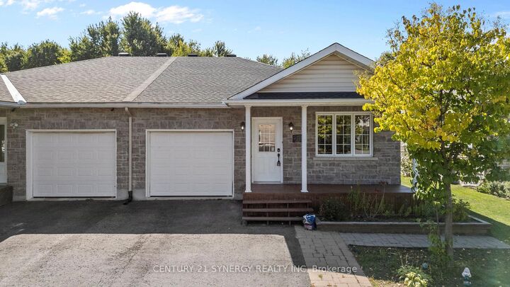 Property Photo:  204 Ottawa Street E  ON K0A 2M0 