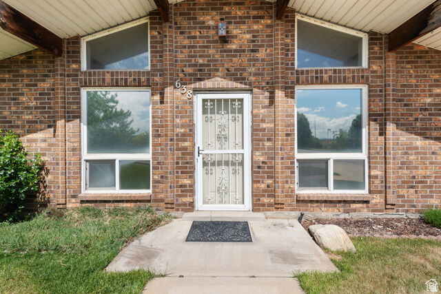 Property Photo:  638 N 800 W  UT 84014 