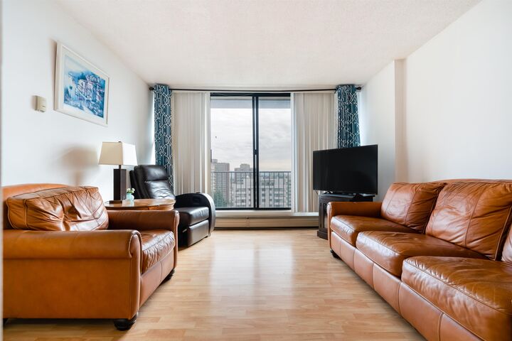 7275 Salisbury Avenue 1402 — photo 1