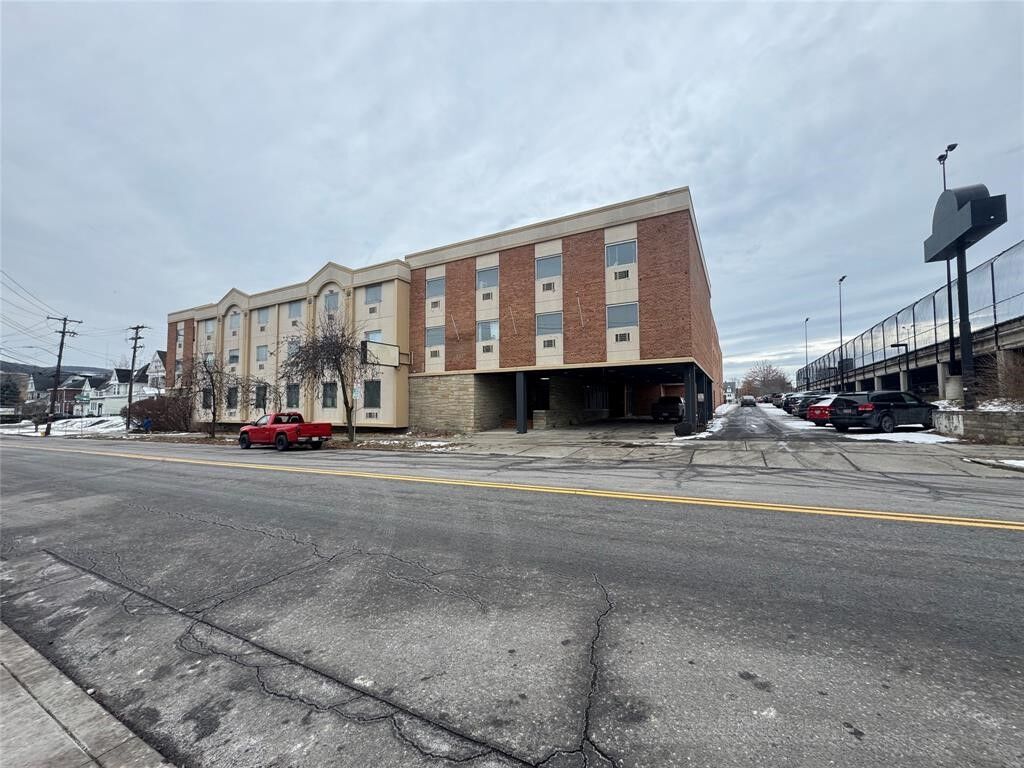 Property Photo:  65 Front Street 336  NY 13905 