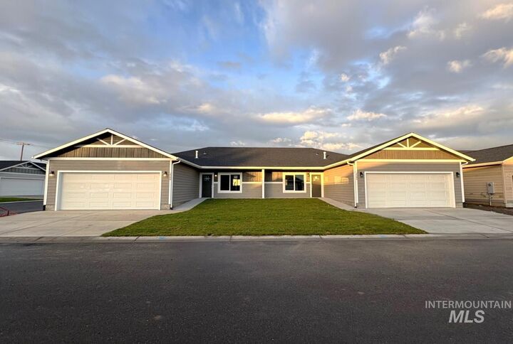 Property Photo:  3413 Glacier Drive  ID 83501 