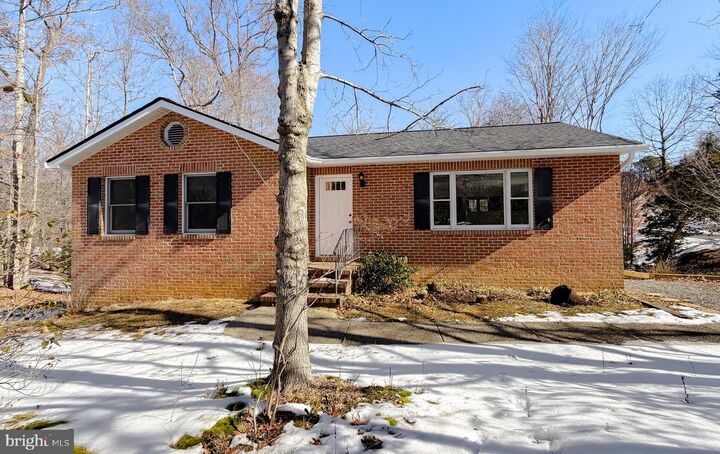 Property Photo: 420 Council Bluffs Court MD 20657