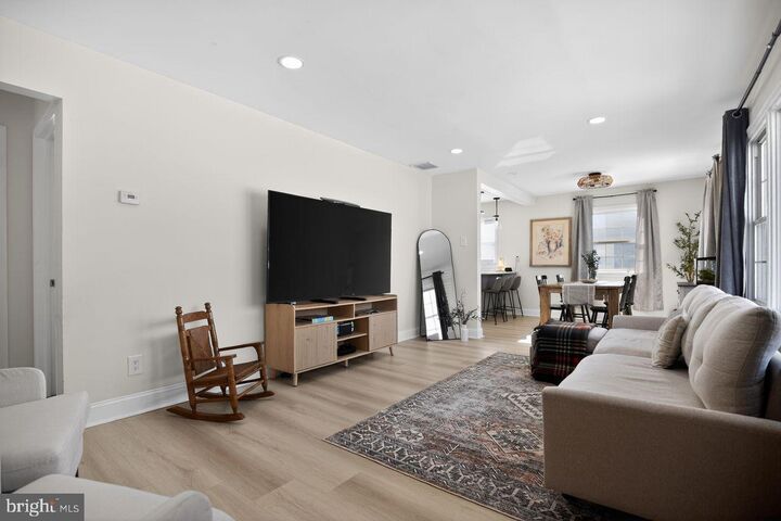 Property Photo:  10 Elinor Avenue  NJ 08084 