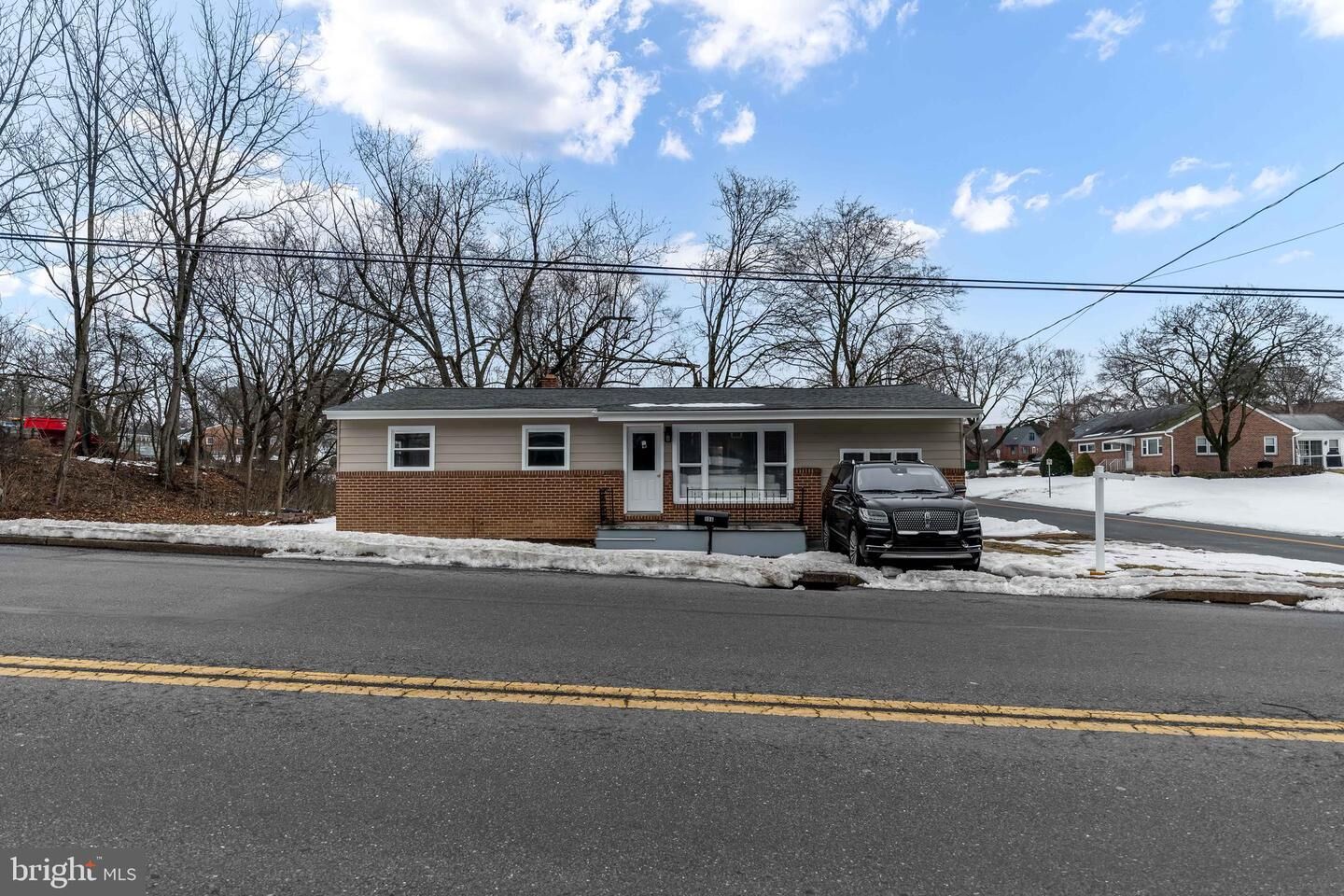 Property Photo:  106 Rutherford Road  PA 17109 