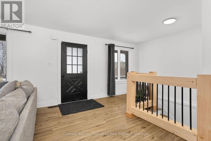 Property Photo:  6 Kitchen Road South  ON P1H 1Y1 