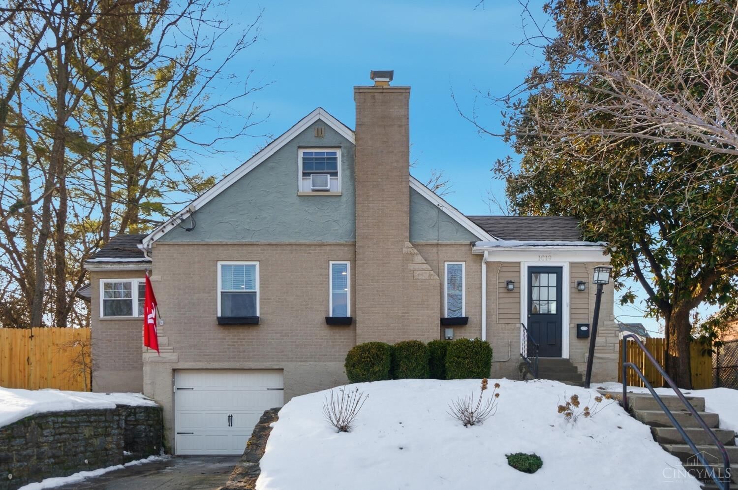 Property Photo:  1019 Crosley Avenue  OH 45215 