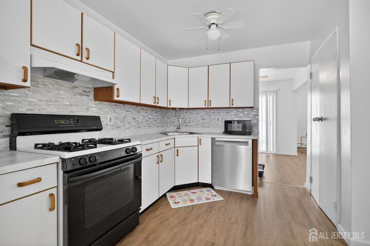 Property Photo: 22 Lake Avenue 5A NJ 08816