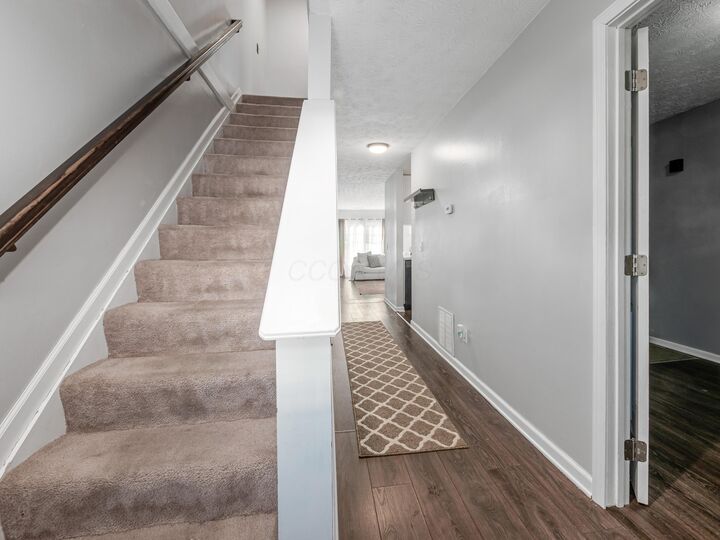 Property Photo:  4633 Parrau Drive  OH 43228 