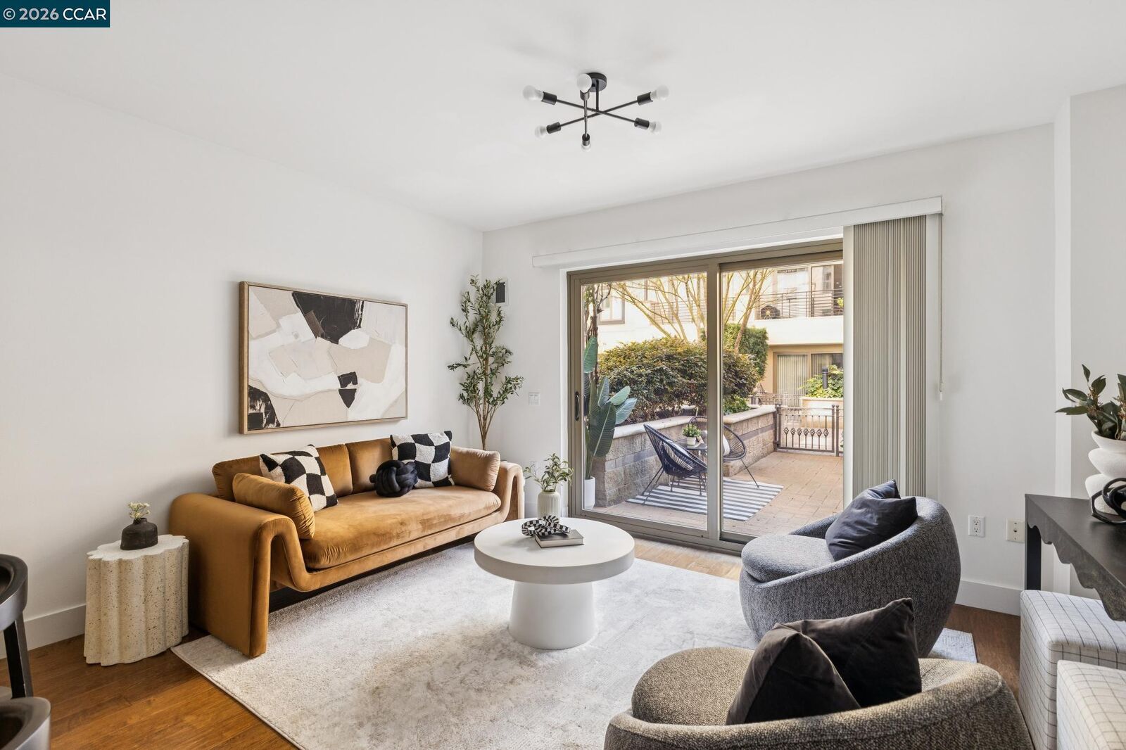 Property Photo:  438 W Grand Ave 432  CA 94612 