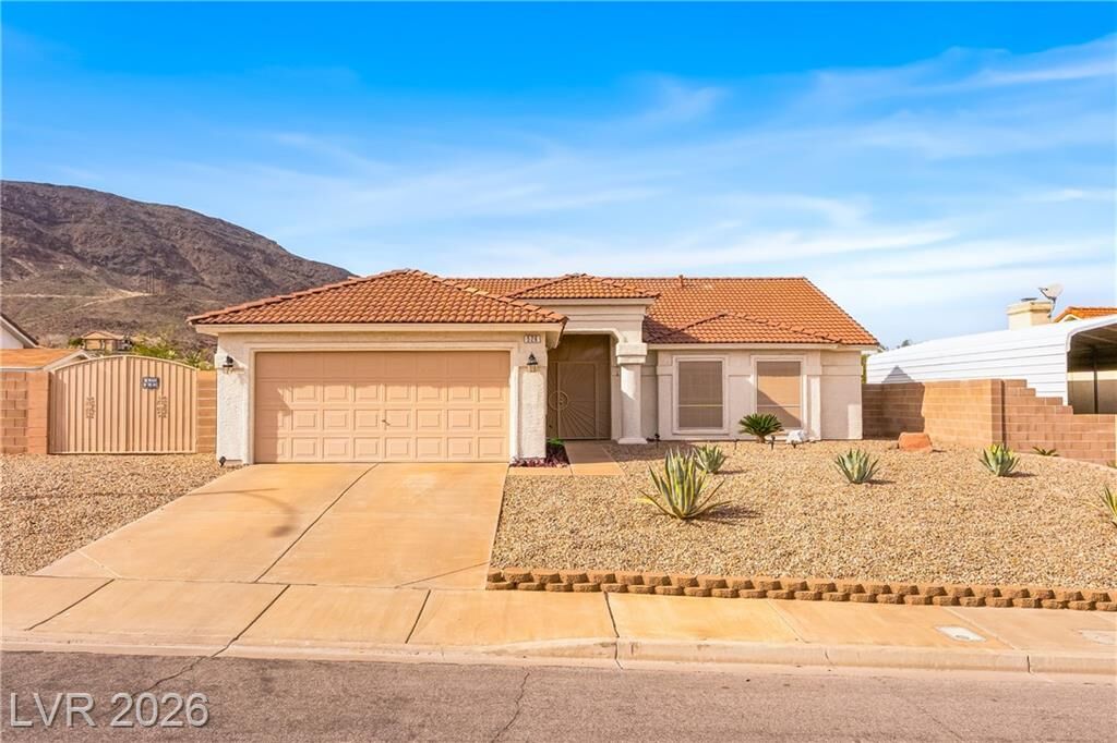 Property Photo:  526 Crestway Road  NV 89015 