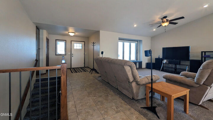 Property Photo:  4801 Windsor Street  ND 58503 