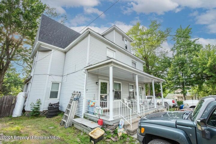 Property Photo: 947 William Street Unit 2 PA 18641