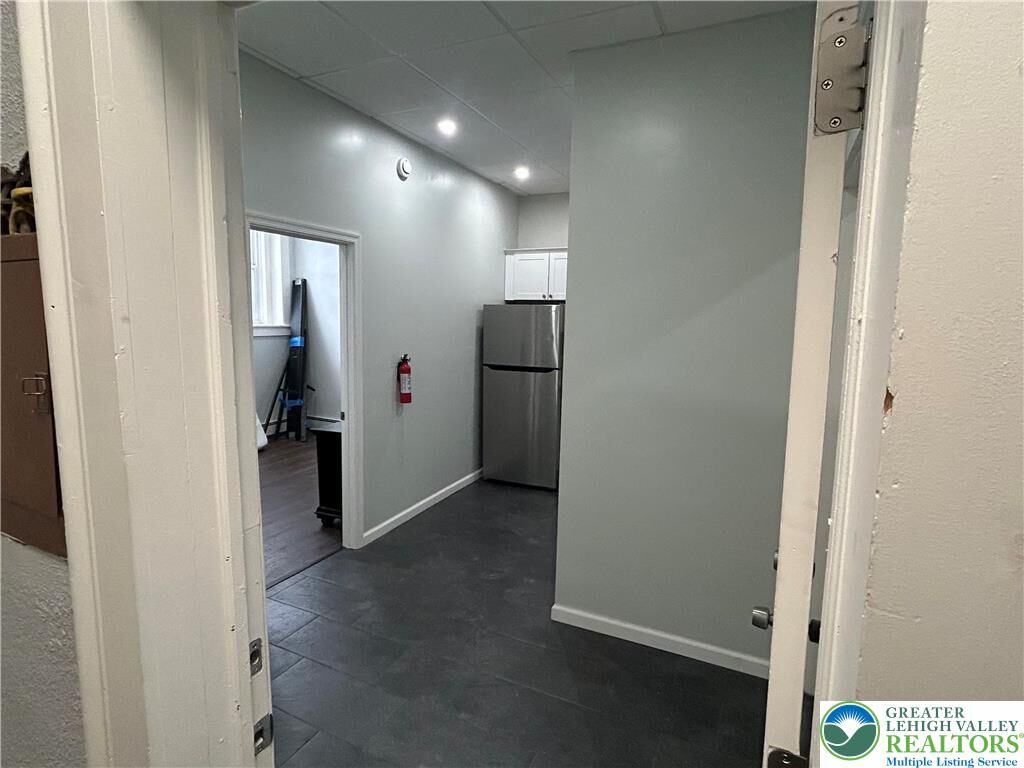 Property Photo:  120 N Main Avenue 2  PA 18504 