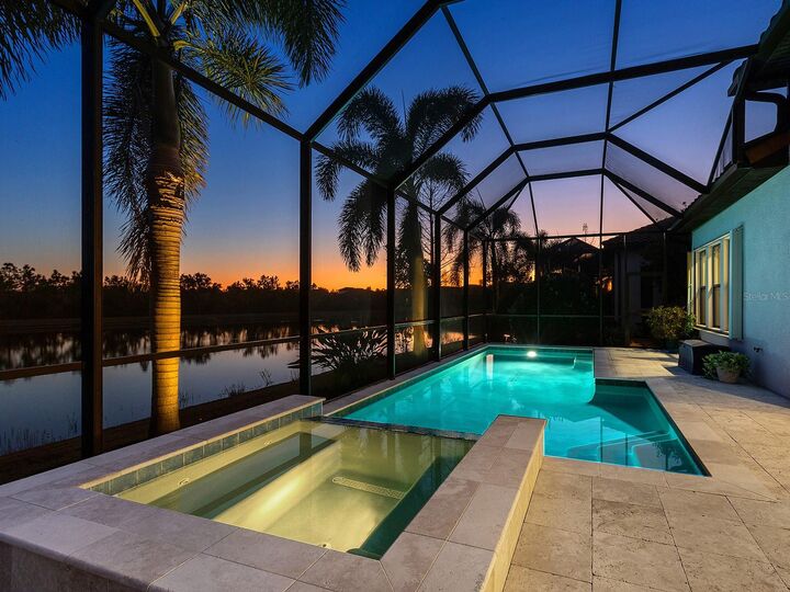 Property Photo: 16818 Berwick Terrace FL 34202