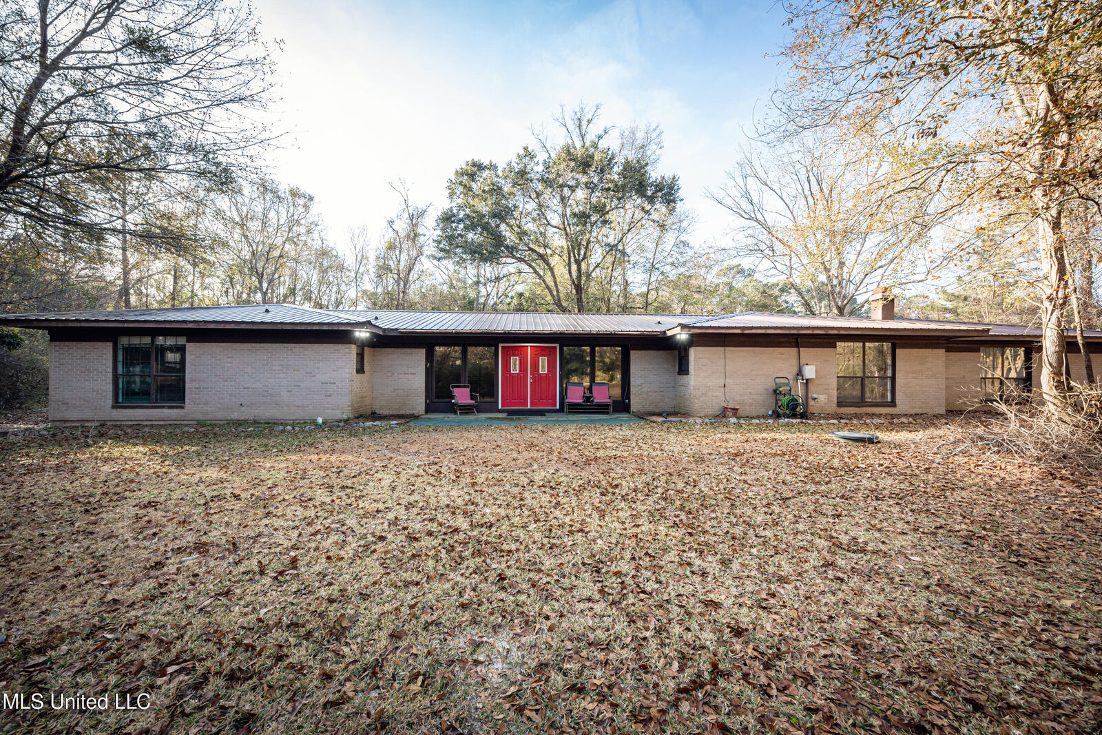 Property Photo:  3040 Pabst Road  MS 39564 
