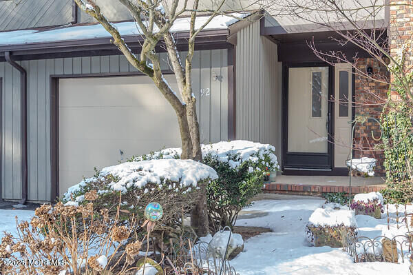 Property Photo:  92 Reynolds Court 147  NJ 07747 