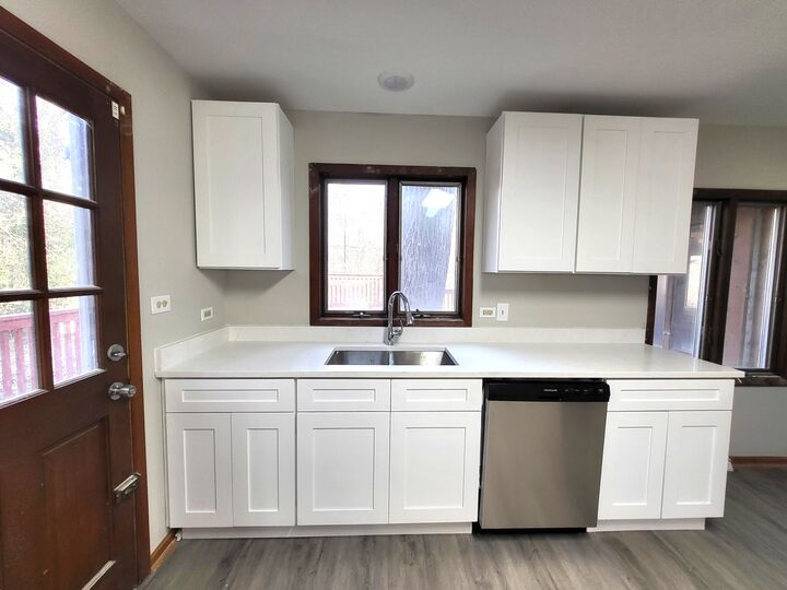 Property Photo:  725 Braemar Road  IL 60422 