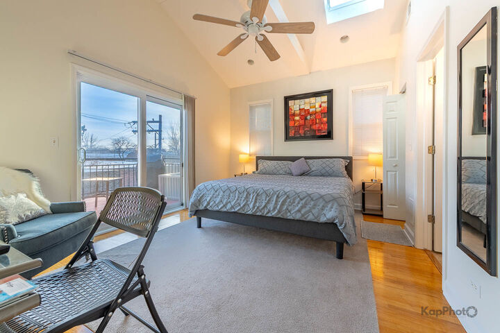 Property Photo: 2705 W Congress Parkway IL 60612