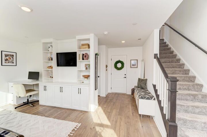 Property Photo:  1030 Bogart Street  IL 60018 