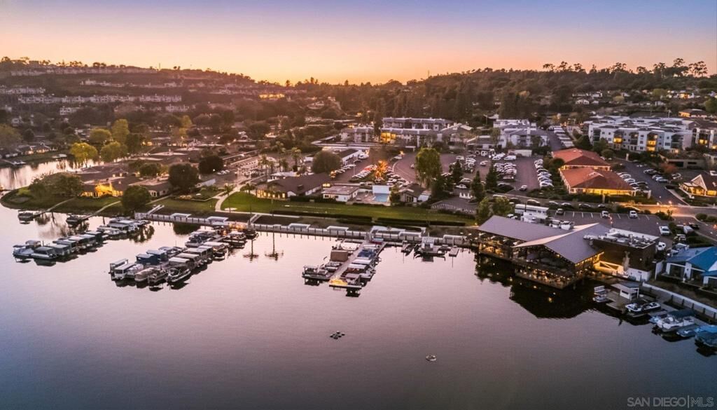 Property Photo:  1321 El Corral Ln  CA 92078 