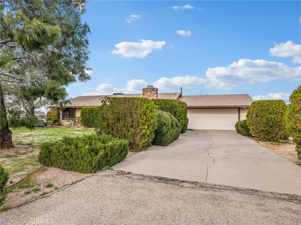 Property Photo:  15476 Pahute Street  CA 92395 