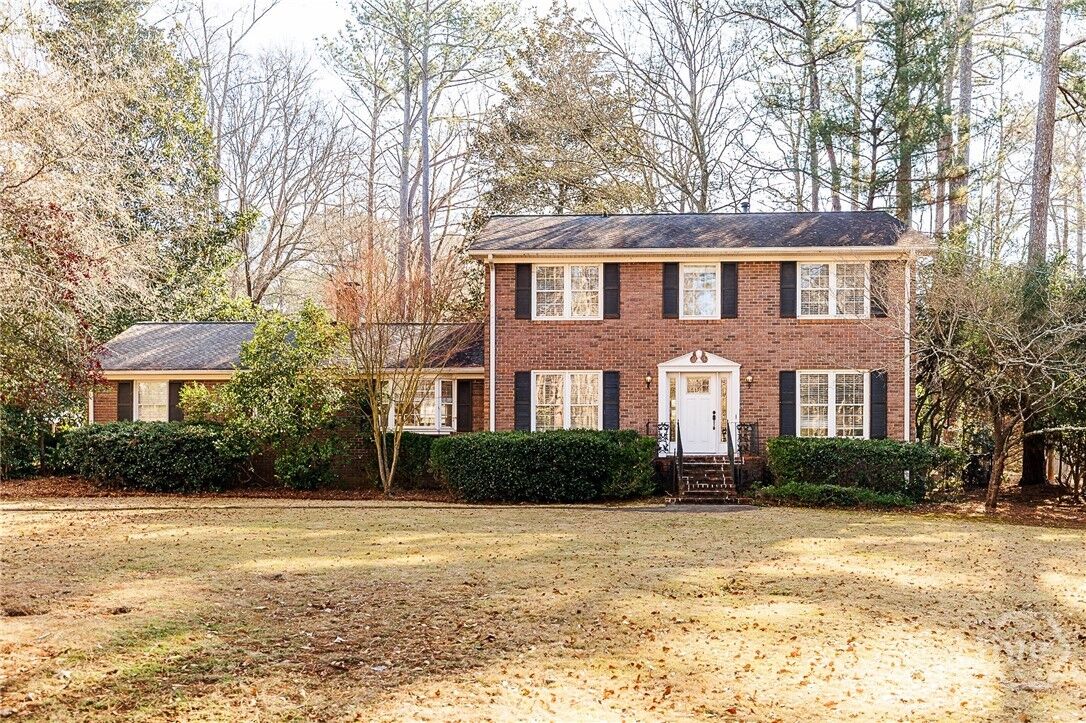 Property Photo:  170 Dunwoody Drive  GA 30605 
