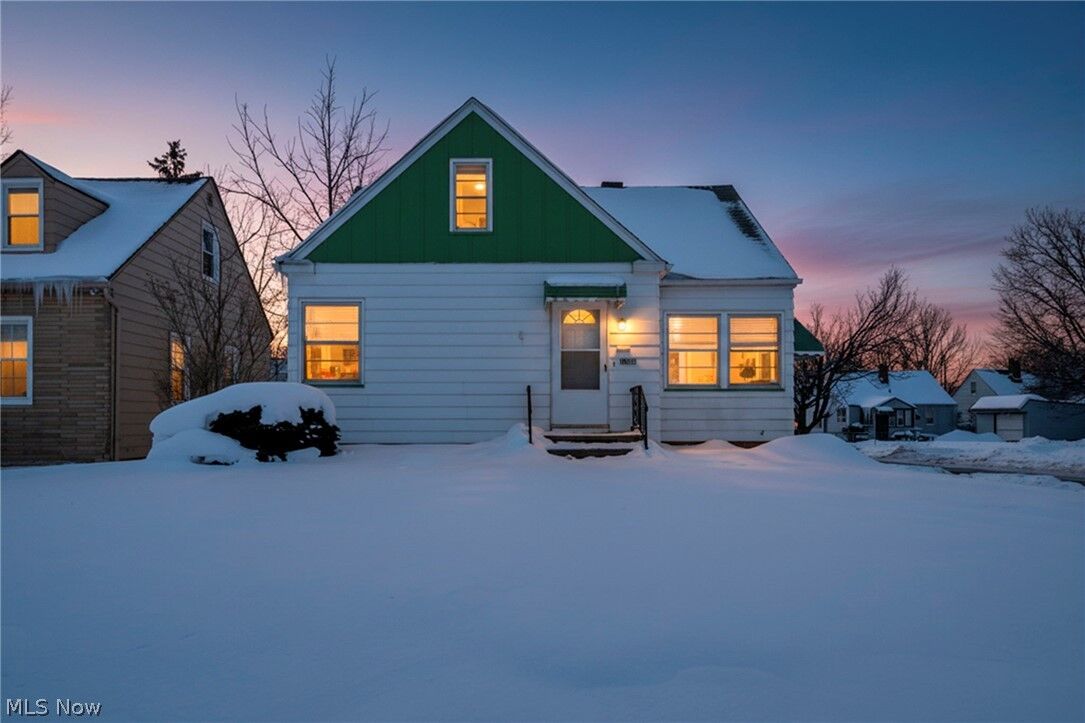 Property Photo:  21202 Gardenview Drive  OH 44137 