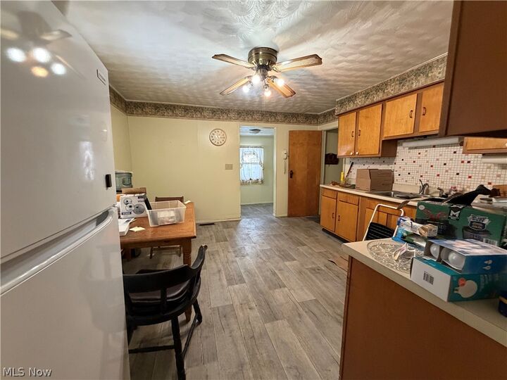 Property Photo:  1378 Hazelwood Avenue SE  OH 44484 