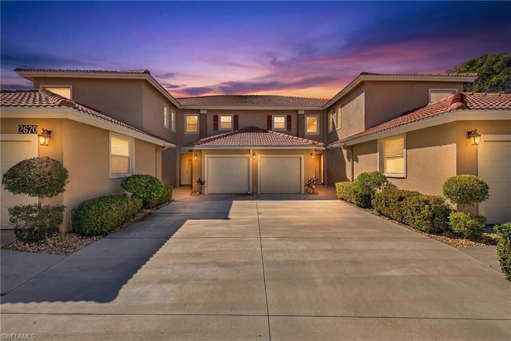 Property Photo:  2670 Creek Ln 102  FL 34119 