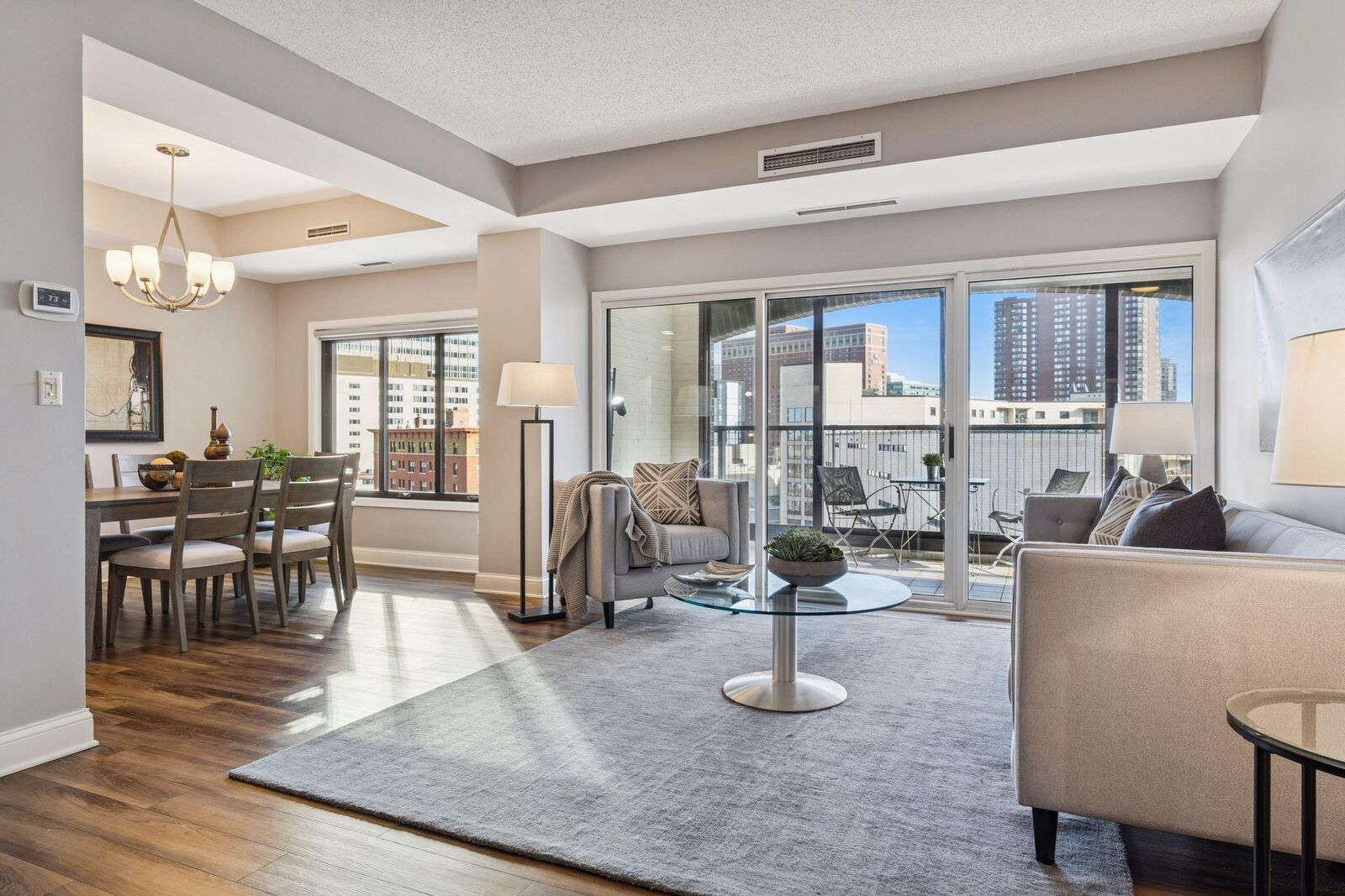 Property Photo:  1201 Yale Place 608  MN 55403 