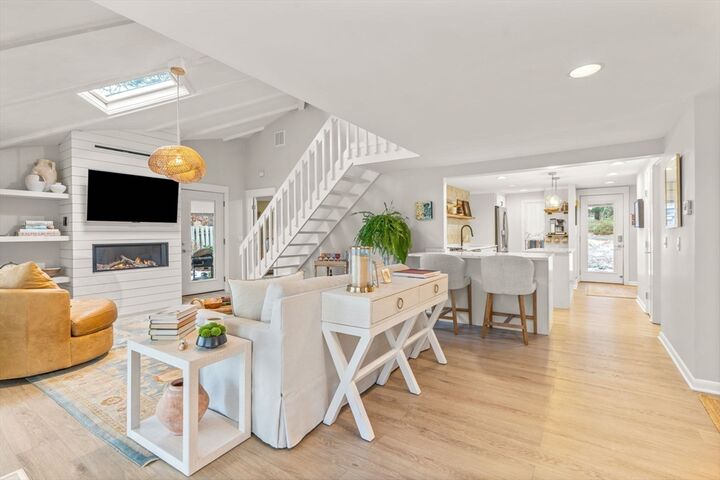 Property Photo:  16 Bosun'S Lane  MA 02649 