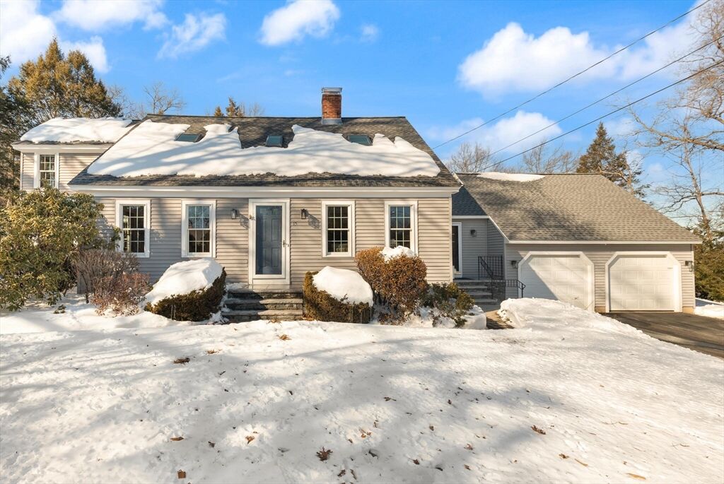 Property Photo:  15 Locke Rd  MA 01824 