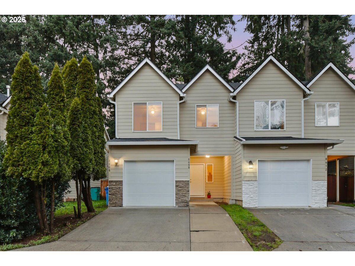Property Photo:  8408 NE 36th Cir  WA 98662 