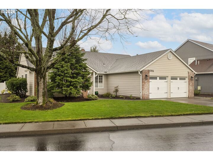 Property Photo:  17204 SE 30th St  WA 98683 