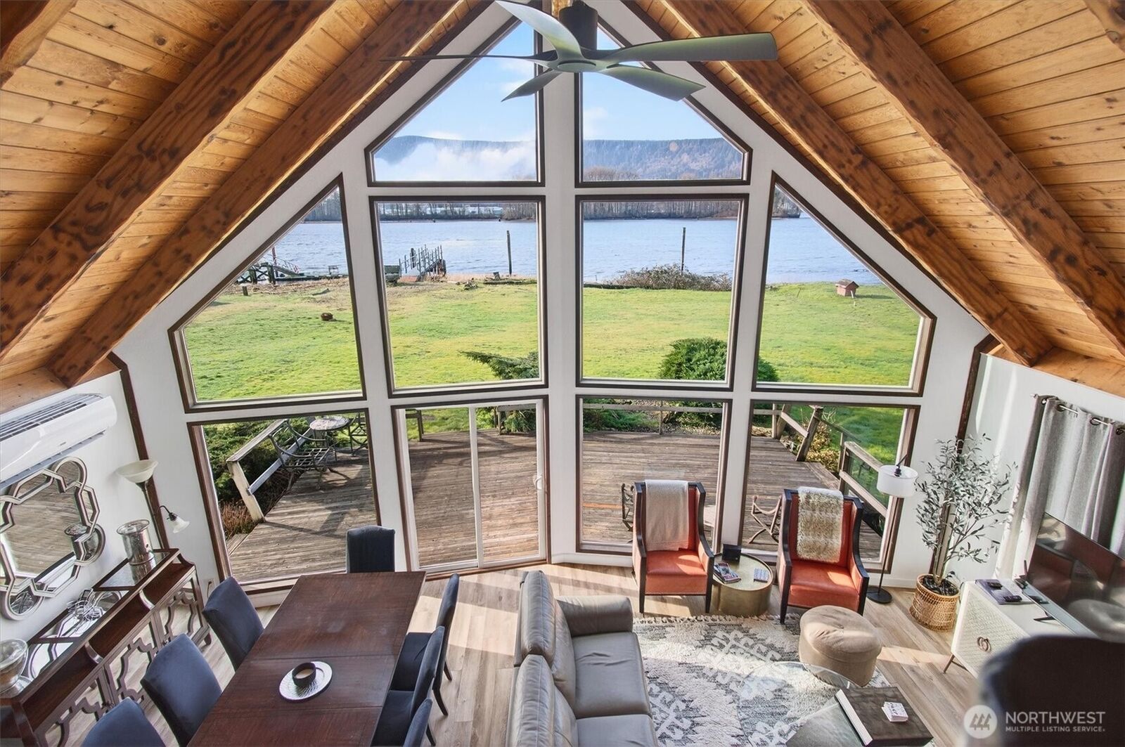 Property Photo:  301 W Sunny Sands  WA 98612 