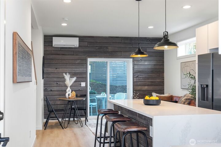 Property Photo:  1556 S Pearl Street B  WA 98108 