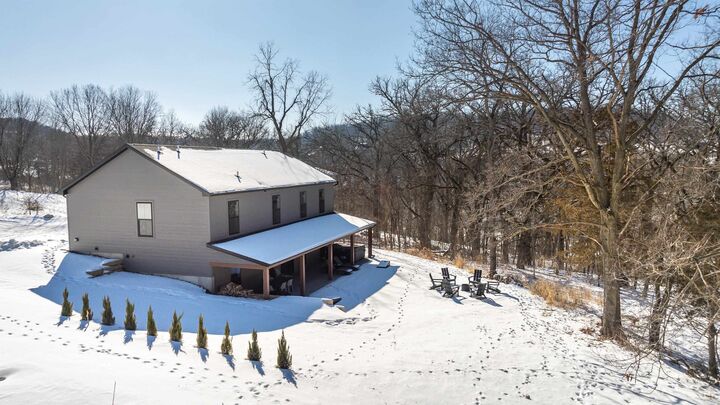 Property Photo: 5 Blue Ridge Court IL 61036