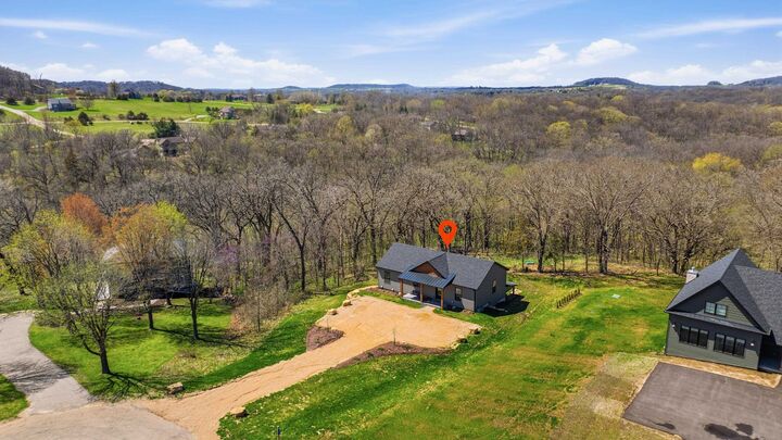 Property Photo: 5 Blue Ridge Court IL 61036