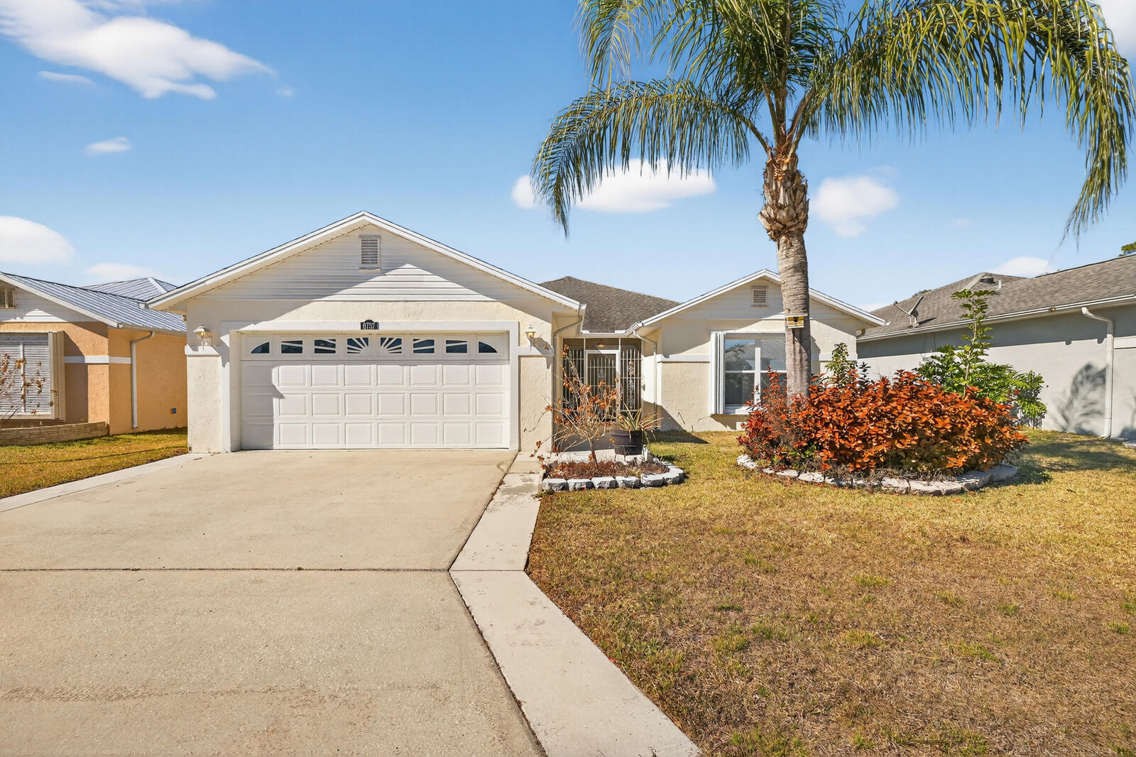 Property Photo:  6737 Campanilla  FL 34951 