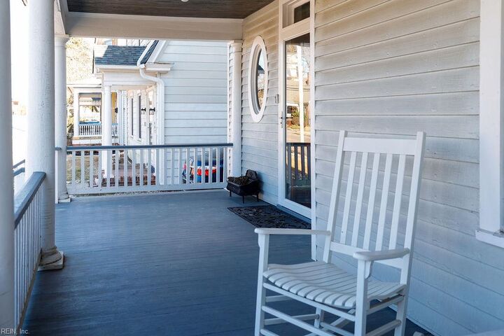 Property Photo:  405 W 2nd Ave  VA 23851 
