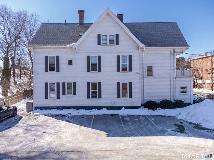 Property Photo:  821 State Street  CT 06511 