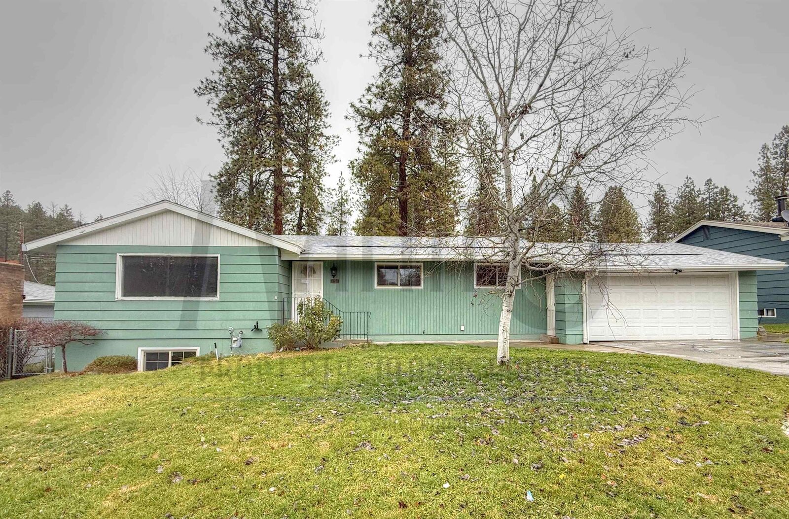 Property Photo:  1210 W Warn Way  WA 99208 