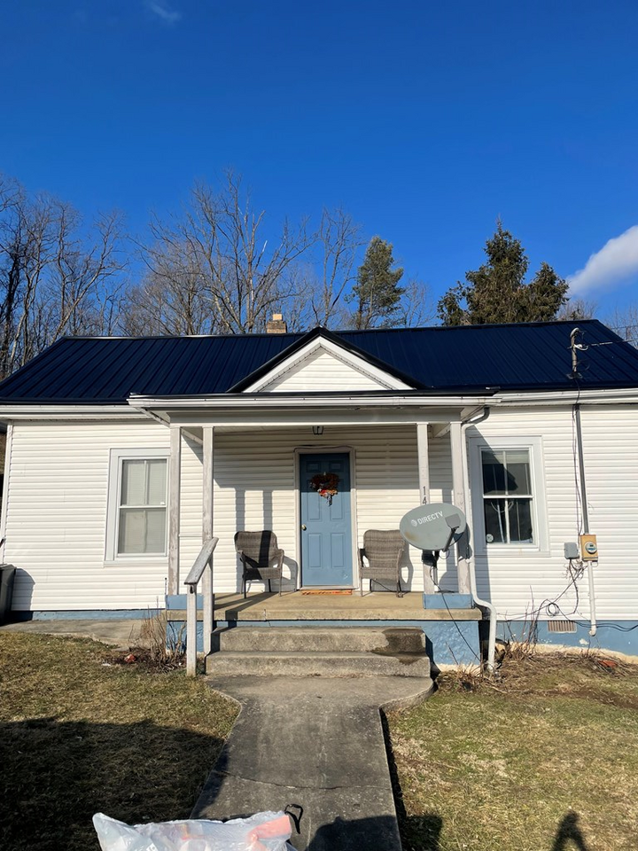 Property Photo: 144 Hotel Ave VA 24651