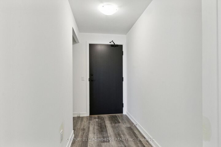 Property Photo:  1480 Bayly Street 1501  ON L1W 3R5 