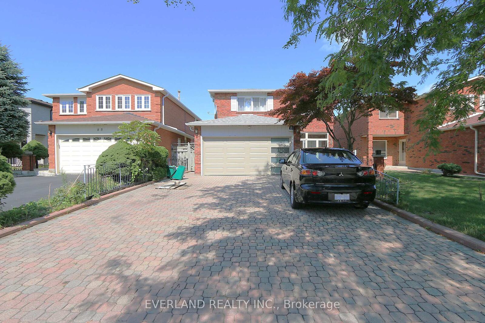 Property Photo: 87 Kyla Crescent ON L3S 2Y4
