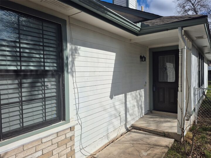 Property Photo:  1422 Alma Drive  TX 78753 